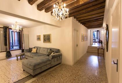 Ca' Nal Apartments - image 26
