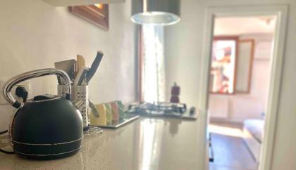 CA ZULIAN a breathtaking canal view AC and WiFi - image 16