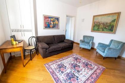 Guggeinheim Apartment - image 1