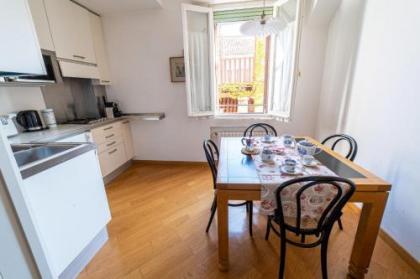 Guggeinheim Apartment - image 5