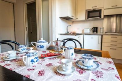 Guggeinheim Apartment - image 8