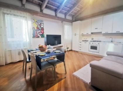 Romantic Sky Apartment - image 18