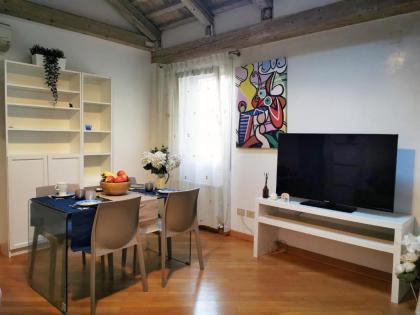 Romantic Sky Apartment - image 7