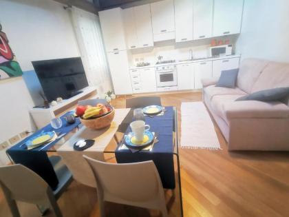 Romantic Sky Apartment - image 9