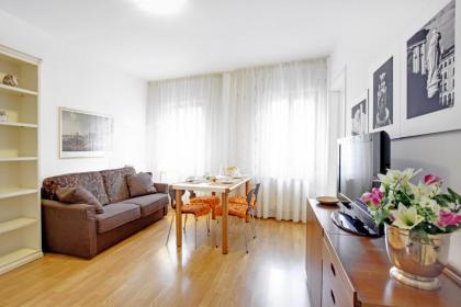 Bricola Biennale Apartments - image 23