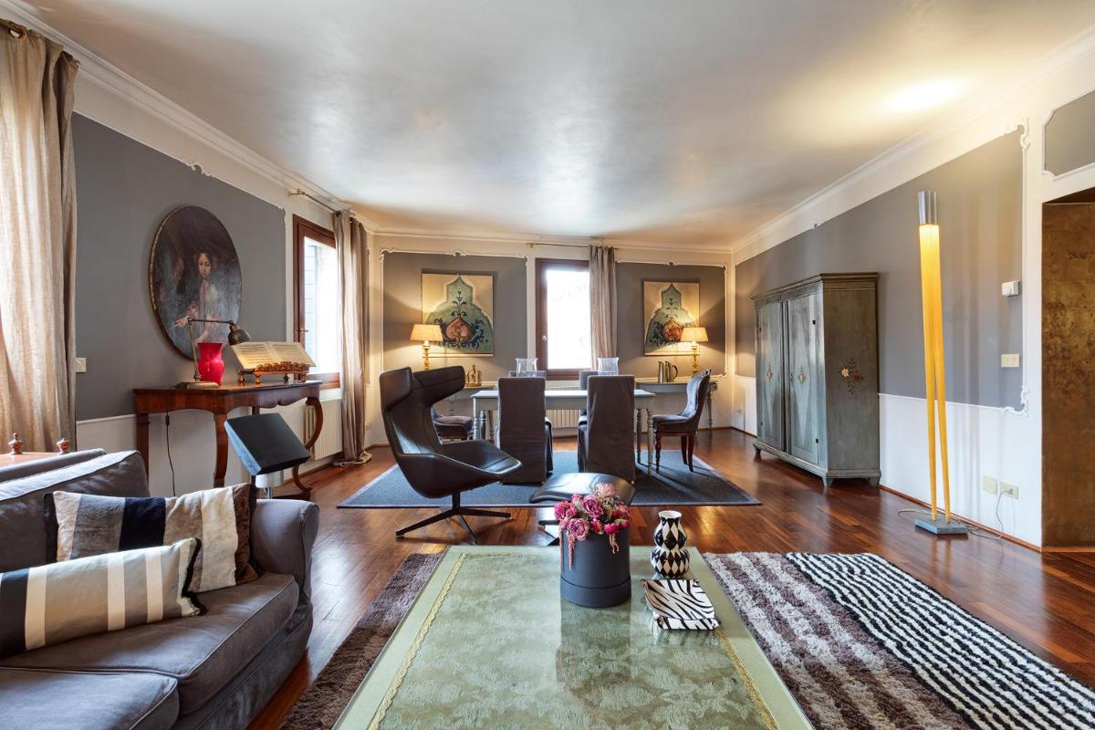 LL4425 Penthouse of 200sqm - image 3