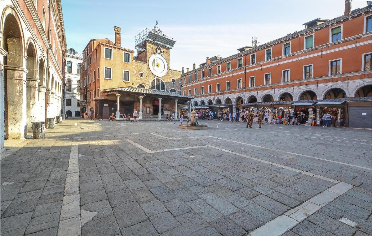 Lovely Apartment In Venezia With Wifi - image 2
