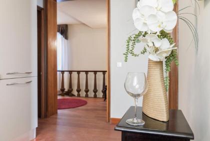 Rialto Canal View With Terrace and Balcony by Wonderful Italy - image 11