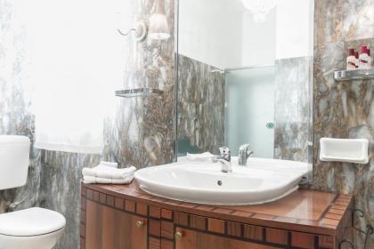 Rialto Canal View With Terrace and Balcony by Wonderful Italy - image 22