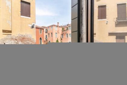 Riva Palace Apartments by Wonderful Italy - image 8