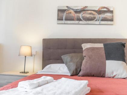 Riva Palace Apartments by Wonderful Italy - image 21