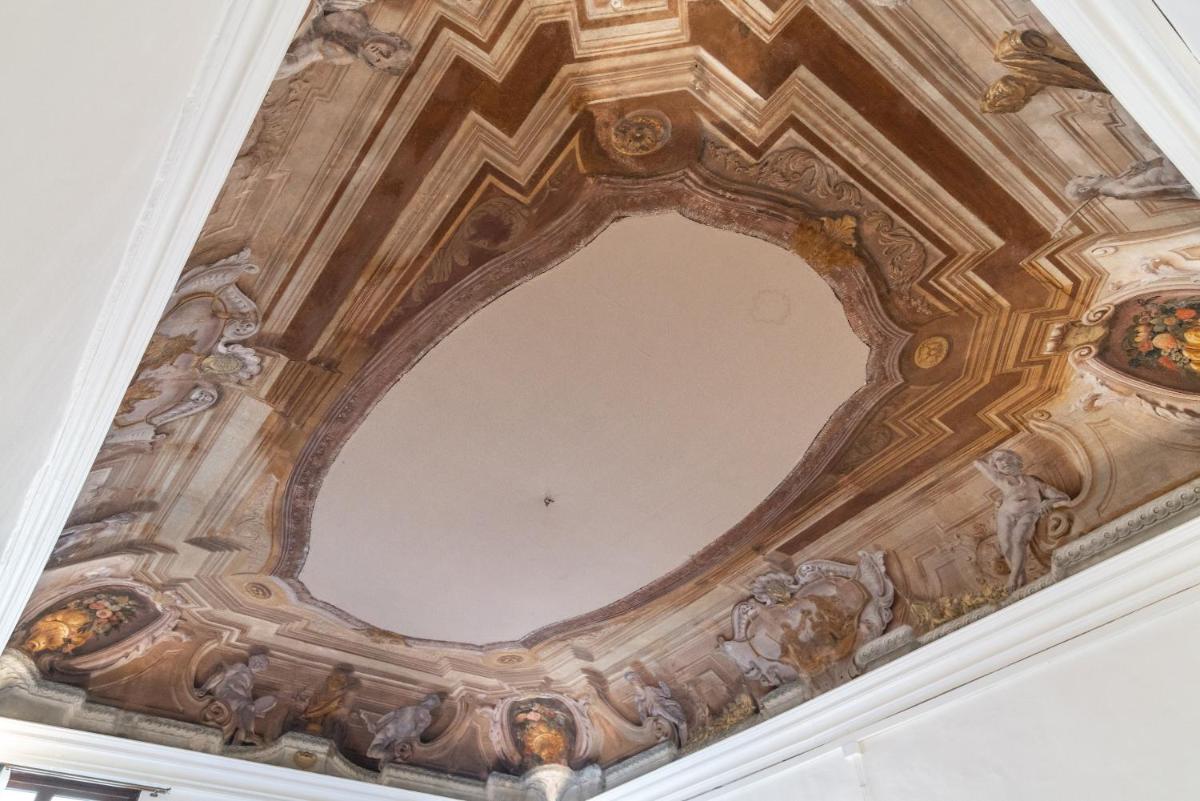 Riva Palace Apartments by Wonderful Italy - image 5