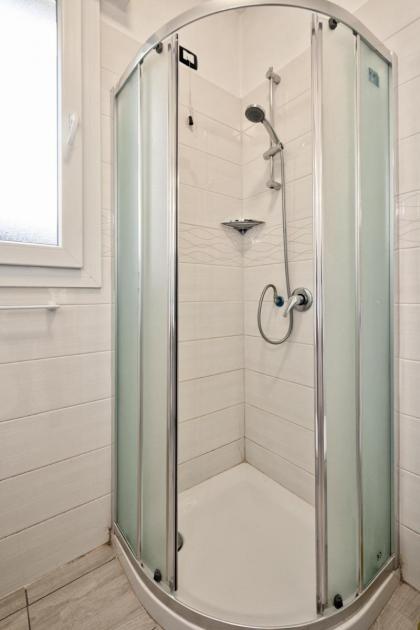 Venice Pink House - image 29
