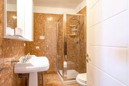 Molino Stucky Residence Burchio Suite - image 4