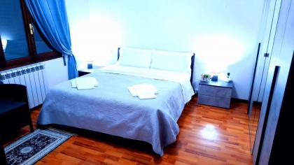 Venice Suites - image 4