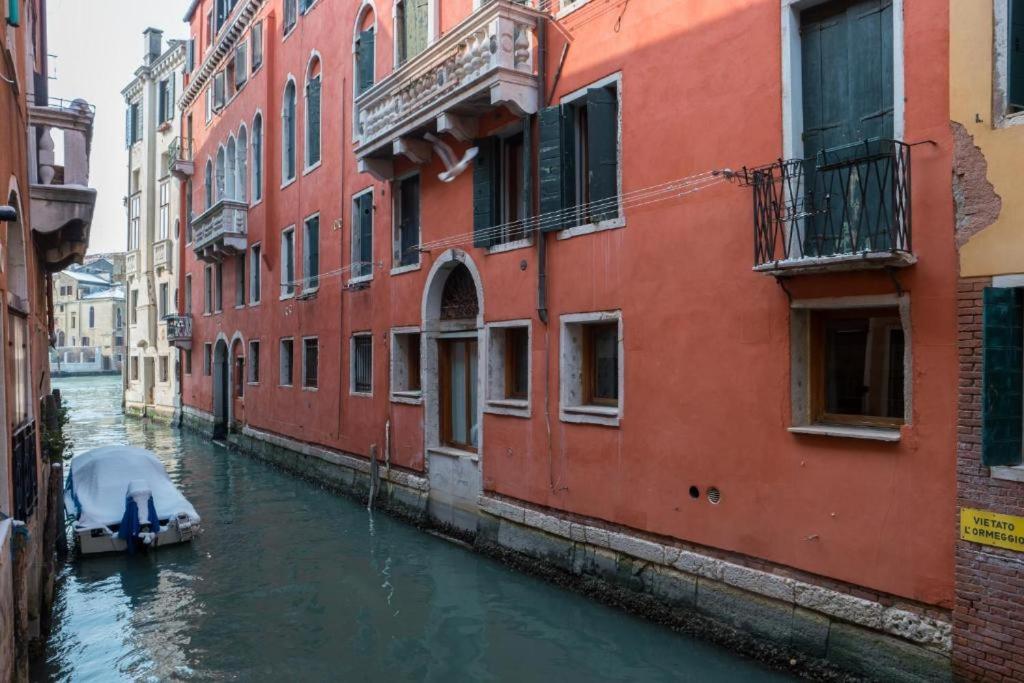 Ca Molin appartamento vista canale - image 2