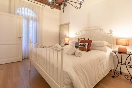 Italian Experience-San Zaccaria Boutique Apartment - image 30