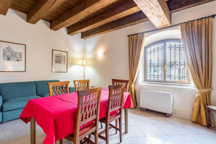 GuestHost - Molino Stucky Residence Burchiello Suite - image 5
