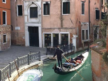LN HOMES VENICE  - San Marco Canal view - image 23
