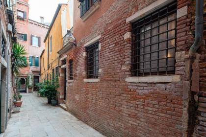 Suite Ravà - San Marco with pool - image 23