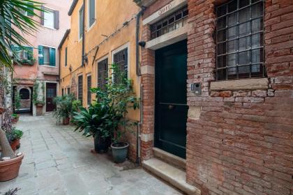 Suite Ravà - San Marco with pool - image 24