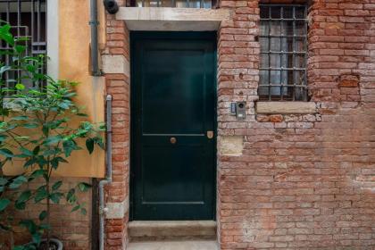 Suite Ravà - San Marco with pool - image 25