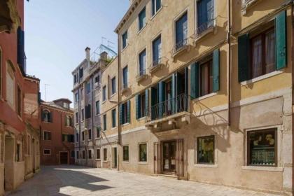 PALAZZO SAN SAMUELE - elegant apartment in San Marco Venice 
