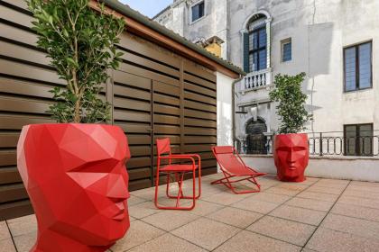 Palazzo Dei Fiori by Room Mate - image 28
