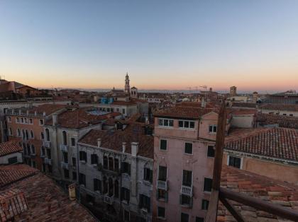LaLux Venezia - image 27