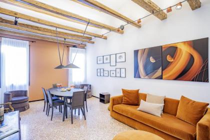 Palazzetto San Stin Up to 5 Guests Renewed in 2024 - image 3